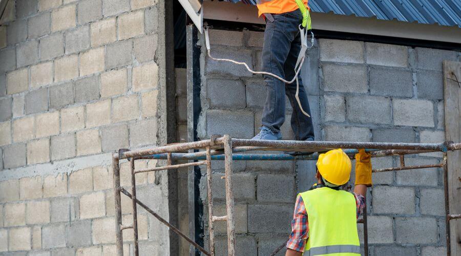 Expert Emergency Roof Repairs services in Folsom, CA